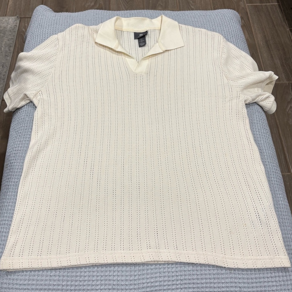 Men’s H&M open polo shirt size L